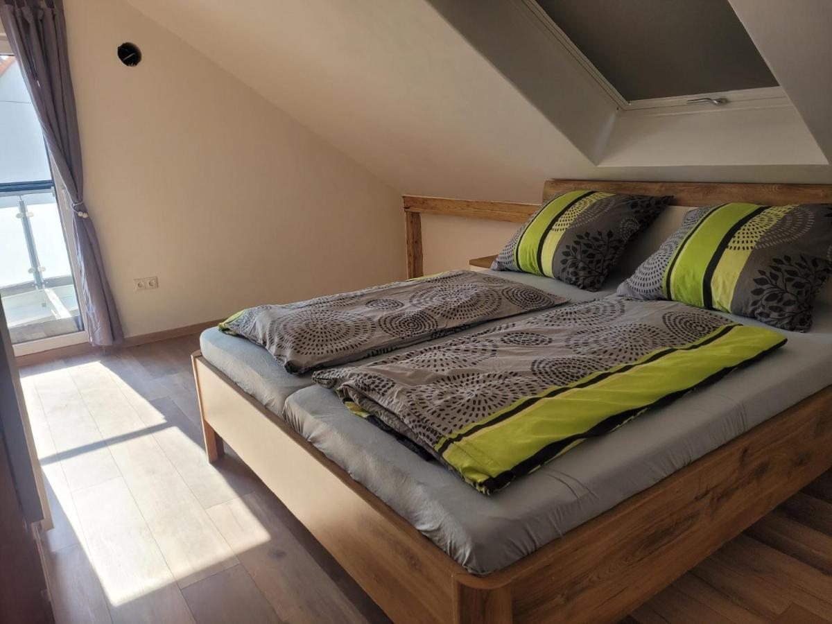 Ferienwohnung Schertel - Dorsbrunn 플라인펠트 외부 사진